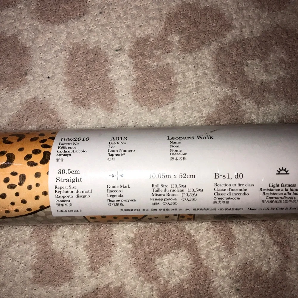 New Anthropologie Home Decor Cole & Son Leopard Oyster Wallpaper